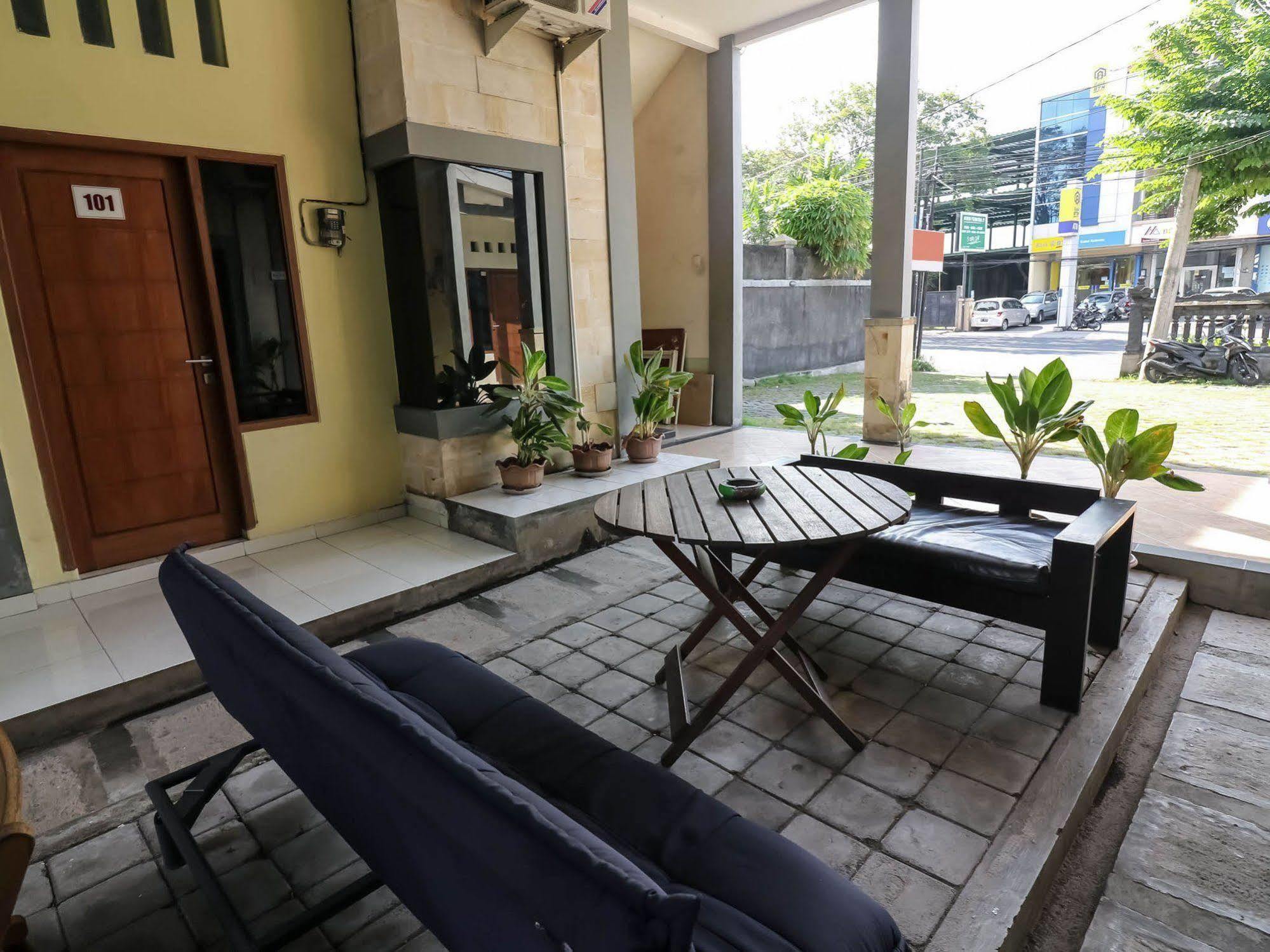 Super Oyo 91495 Hotel Indah Residence Denpasar Extérieur photo