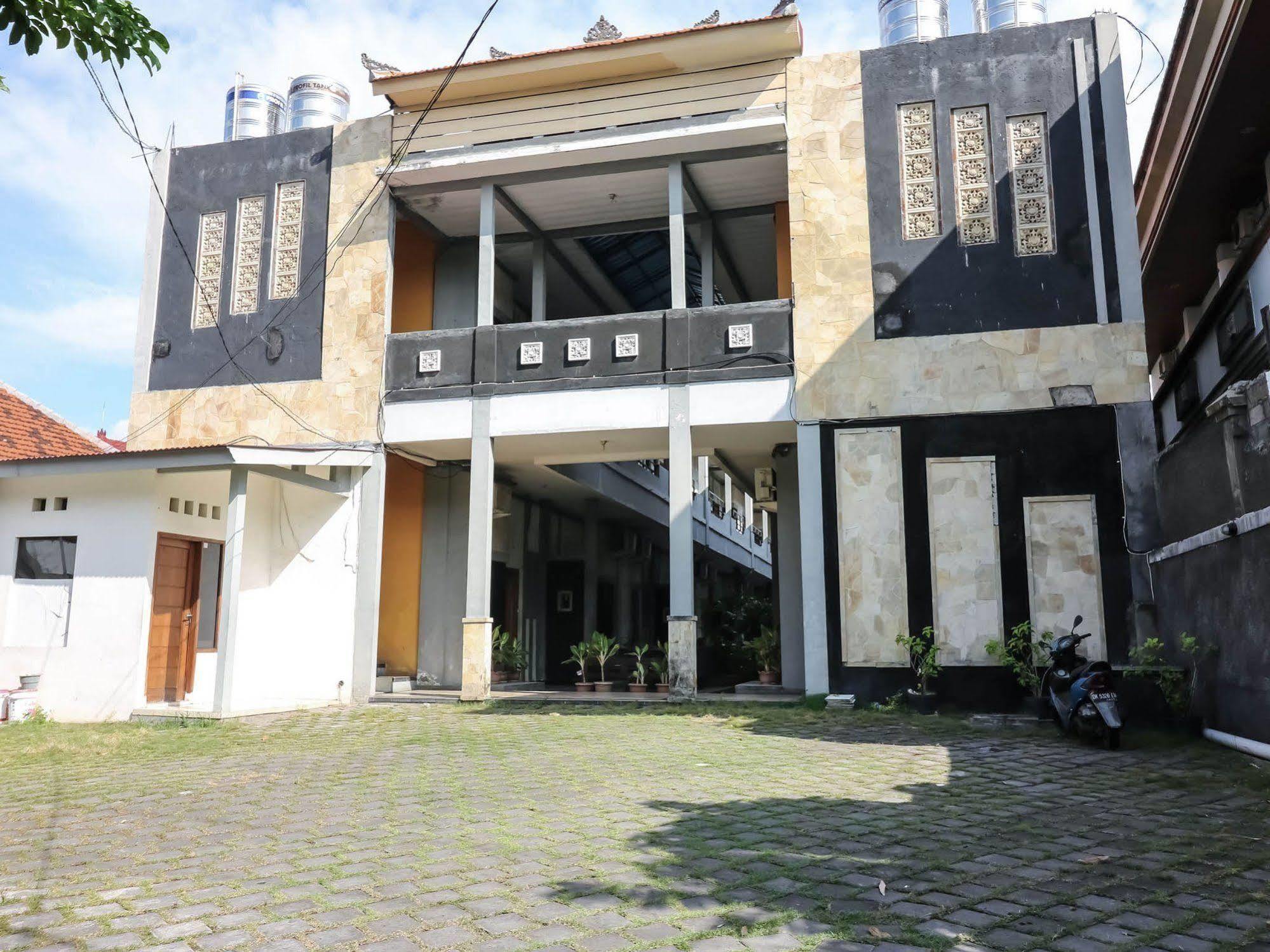 Super Oyo 91495 Hotel Indah Residence Denpasar Extérieur photo