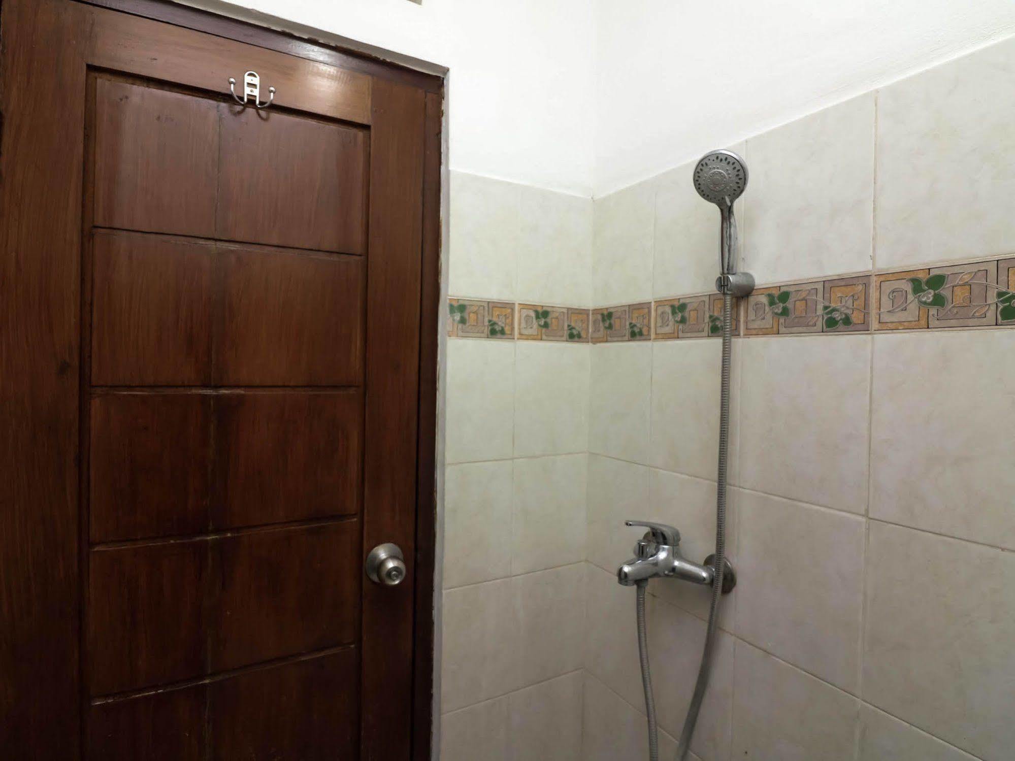 Super Oyo 91495 Hotel Indah Residence Denpasar Extérieur photo