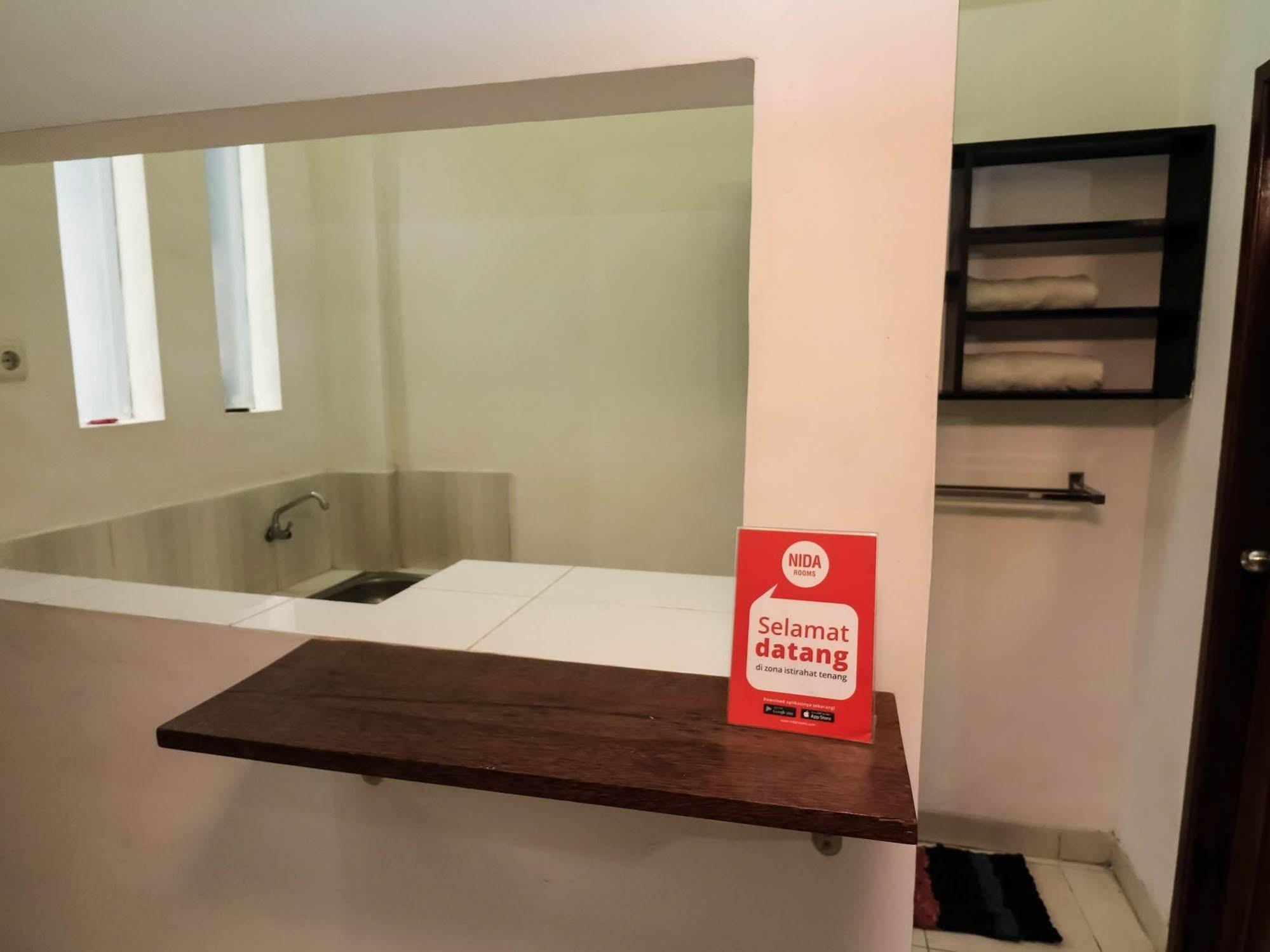 Super Oyo 91495 Hotel Indah Residence Denpasar Extérieur photo